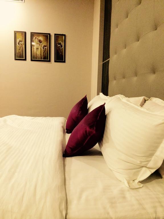 Grand Harshal Hotel